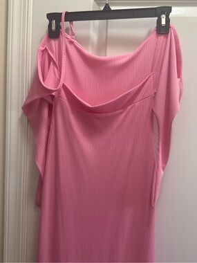 Off-Shoulder Ribbed Maxi Dress in Pink